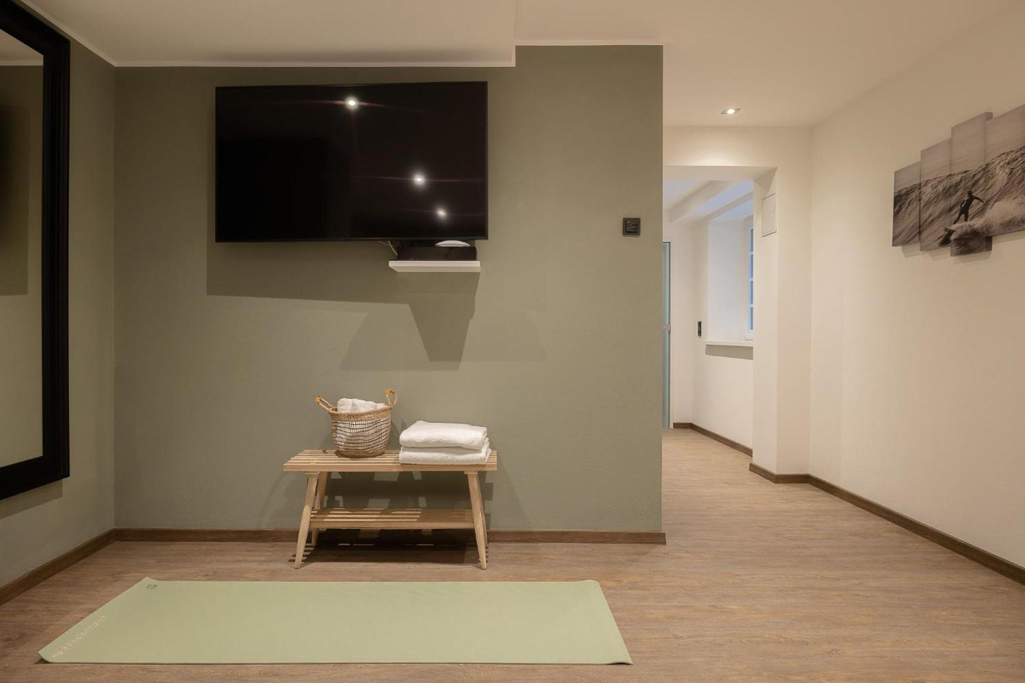 Living Lorens No 12 Apartment *