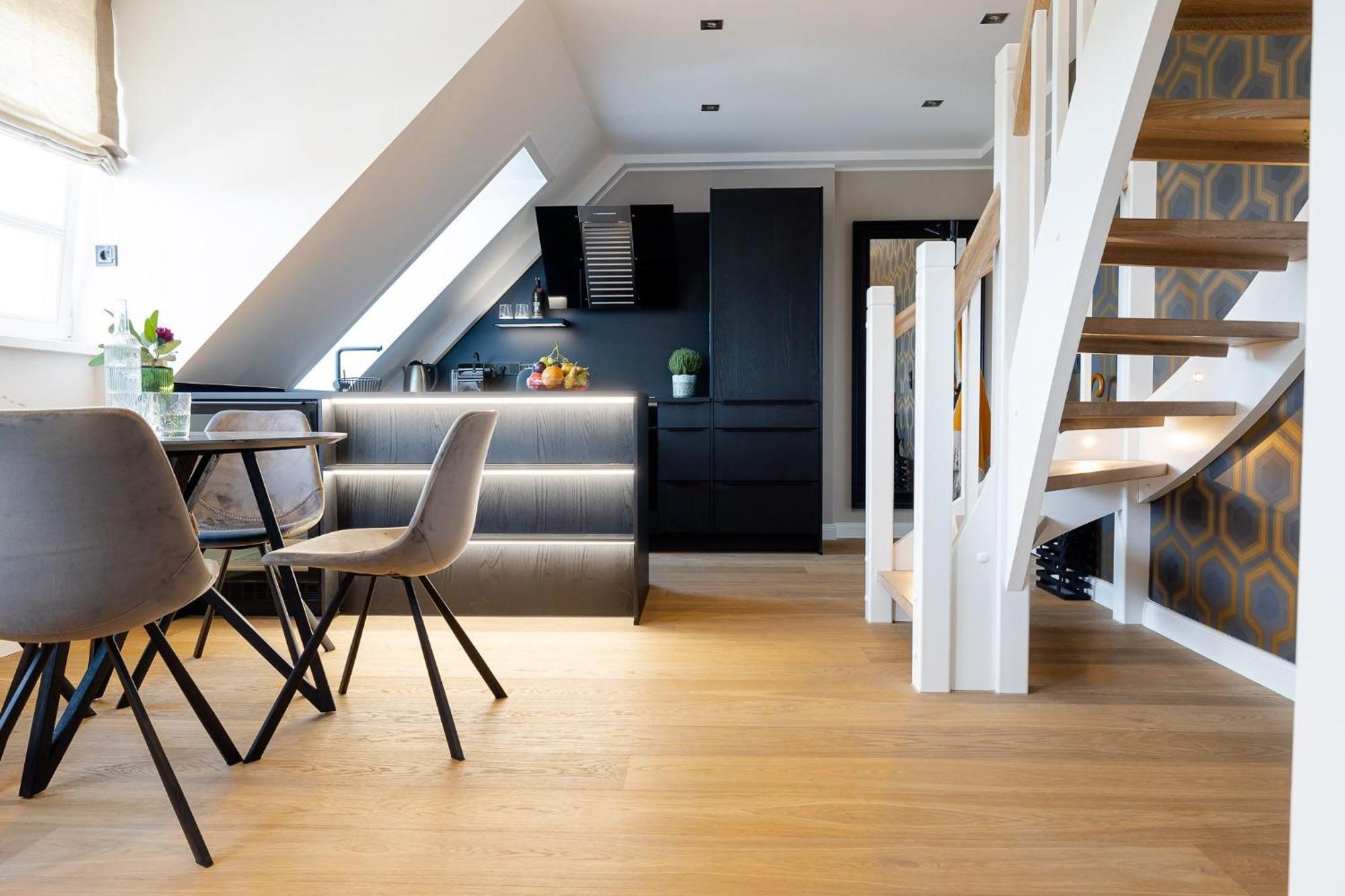 Living Lorens No 12 Apartment *