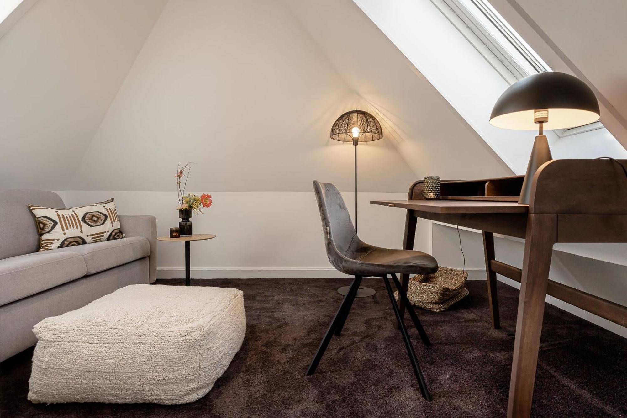 Living Lorens No 12 Apartment